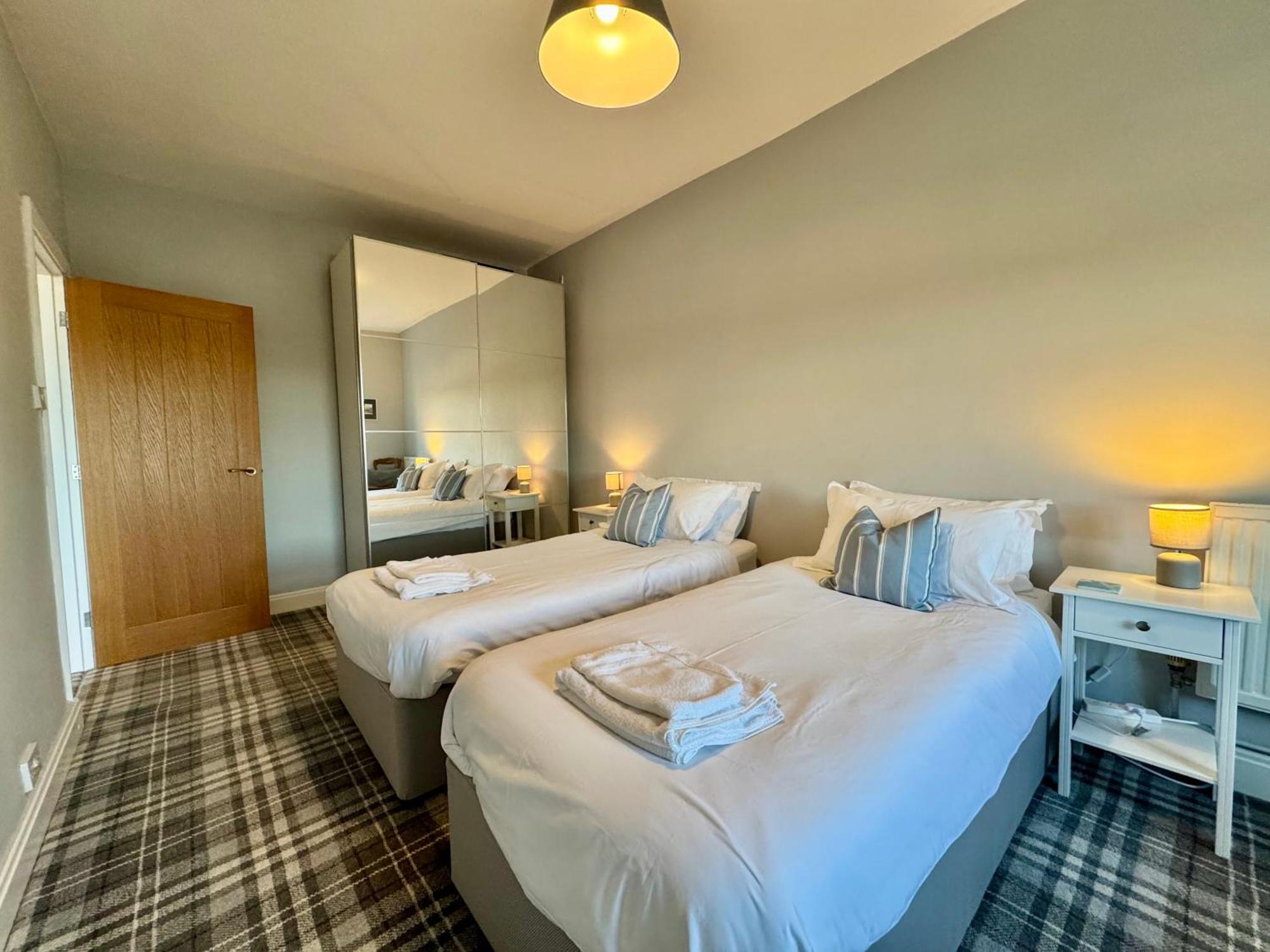 Lagoon View - Sea View- Pet Friendly - 2 Bed Apt - En-Suite تريرددور المظهر الخارجي الصورة